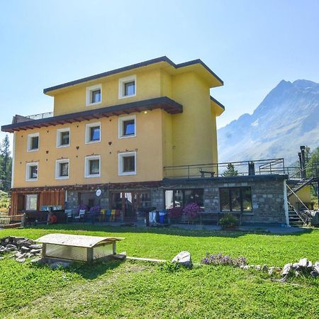 Stunning Apartment In Valtournanche With Kitchen Valtournenche Luaran gambar