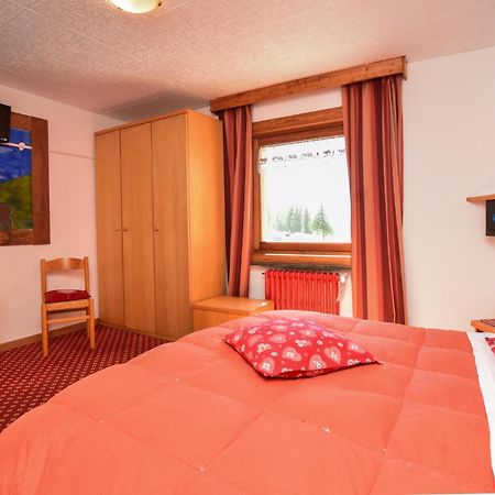 Stunning Apartment In Valtournanche With Kitchen Valtournenche Luaran gambar