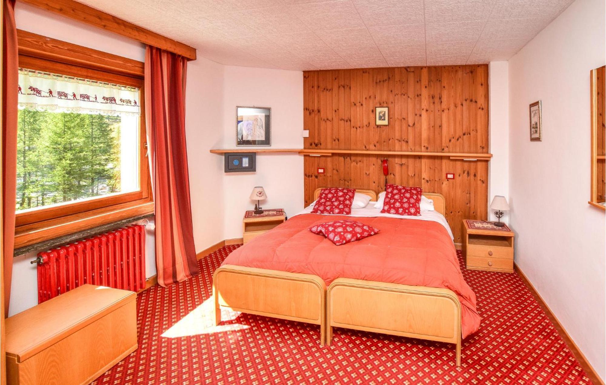 Stunning Apartment In Valtournanche With Kitchen Valtournenche Luaran gambar