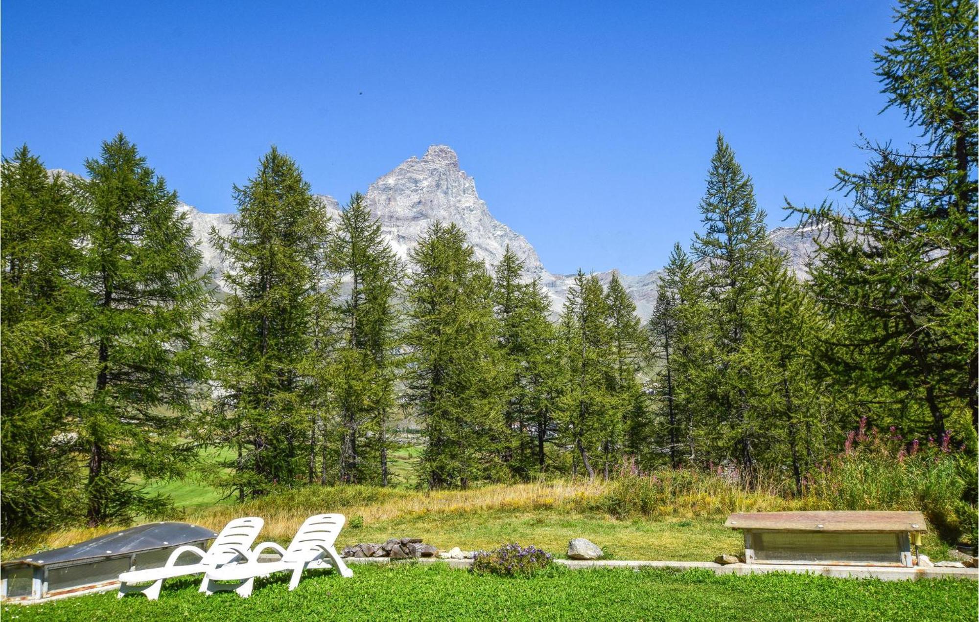 Stunning Apartment In Valtournanche With Kitchen Valtournenche Luaran gambar