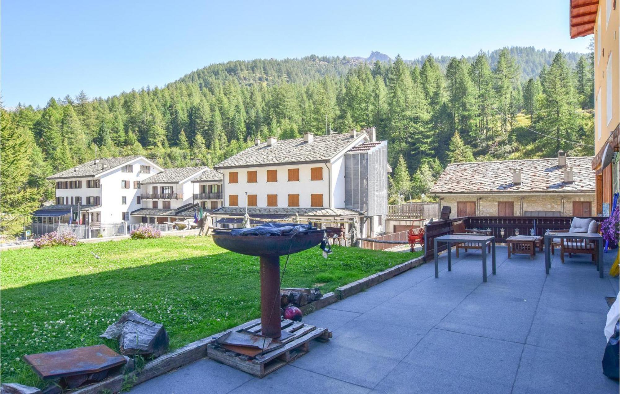 Stunning Apartment In Valtournanche With Kitchen Valtournenche Luaran gambar