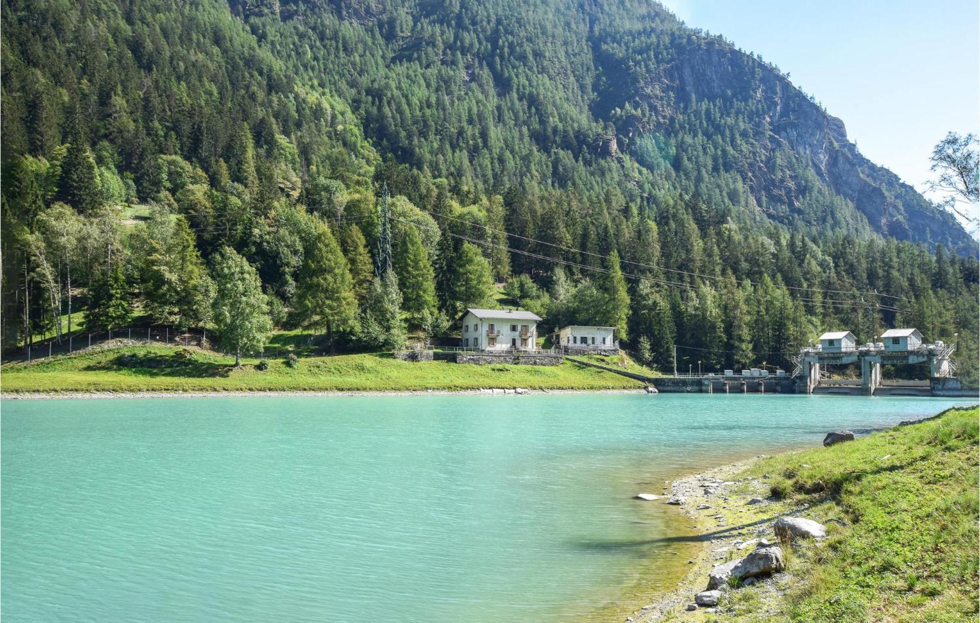 Stunning Apartment In Valtournanche With Kitchen Valtournenche Luaran gambar