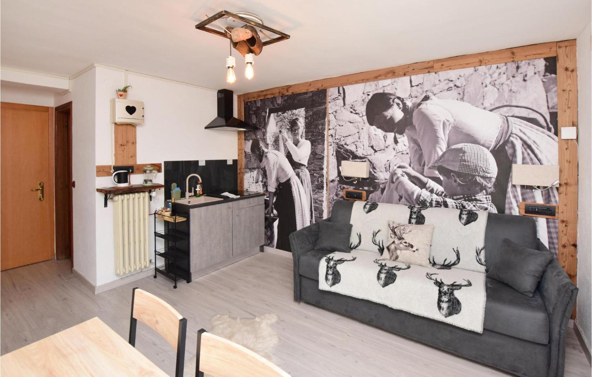 Stunning Apartment In Valtournanche With Kitchen Valtournenche Luaran gambar